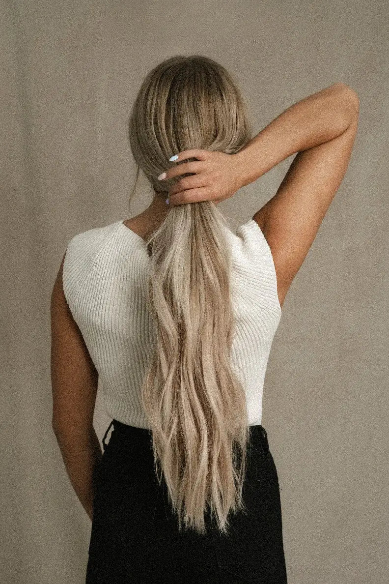 Haarverlängerung mit Echthaar Extensions in Herstelle bei Beverungen